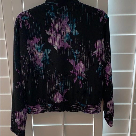 Jacket- zip up - Picture 3 of 6